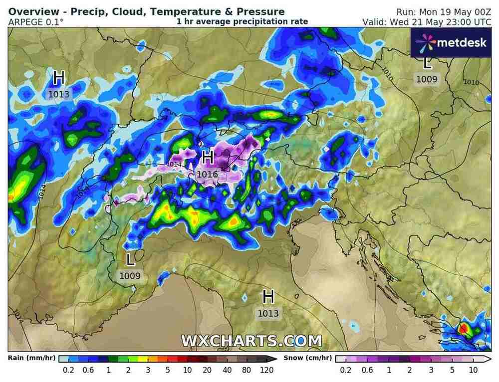 Nadciągną intensywne śnieżyce do Europy w maju 2025. Spadnie 30 cm śniegu w rejonie Alp. Nawrót zimy ściągnie zawieje i zamiecie