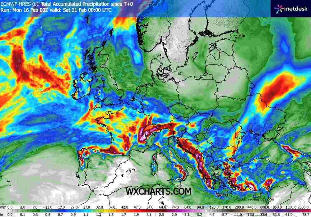 Silne ulewy zaleją domy na południu i zachodzie Europy w lutym 2026 i spadnie 210 litrów wody na m2 ziemi. Będą oberwania chmury i powodzie błyskawiczne