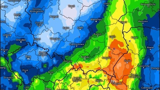 Pogoda. Ulewy na południowym wschodzie Polski. Do Wigilii spadnie miejscami miesięczna norma opadów