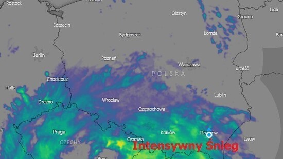  Pogoda. Zima atakuje na południu Polski. Trudne warunki na drogach. Największe opady śniegu w Małopolsce