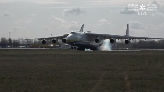 Dziś 15 kwietnia odlot samolotu Antonow An-225 Mrija z lotniska w Warszawie 