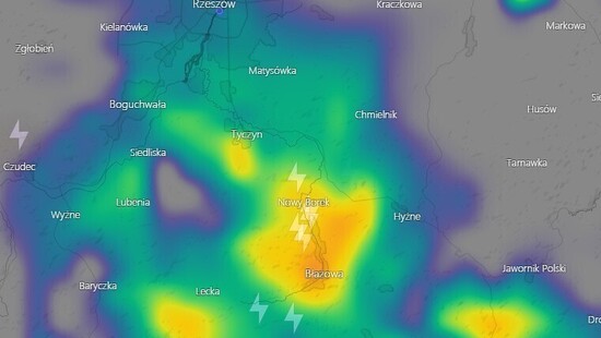 Pogoda. Za strefą frontową rozwinęła się burza w rejonie Rzeszowa na Podkarpaciu