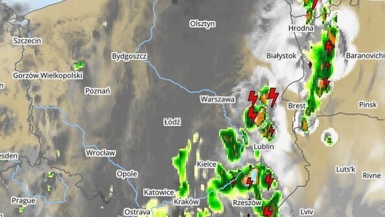 Silne burze uaktywniają się w poniedziałek 8 czerwca nad Polską. Przyniosą ulewy i opady gradu. Śledź gdzie jest burza