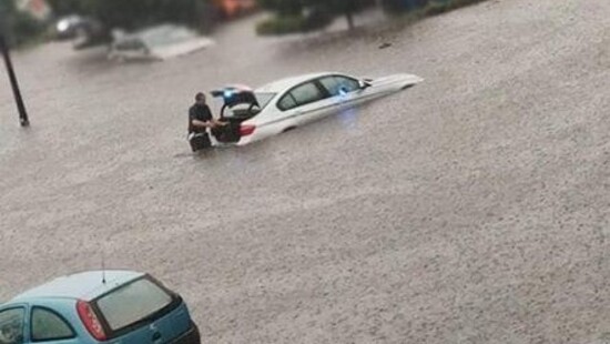 Pogoda. Silne burze z ulewami i gradem. Liczne podtopienia w Zgierzu i Łodzi