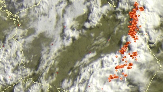 Pogoda na dziś 2 lipca. Wróciły burze, opady deszczu i gradu. Front chłodny nad Polską
