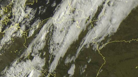 Pogoda na dziś 6 lipca. Chłodny front atmosferyczny przyniesie miejscami przelotne opady deszczu i lokalne burze. Gorąco na wschodzie i południowym wschodzie kraju
