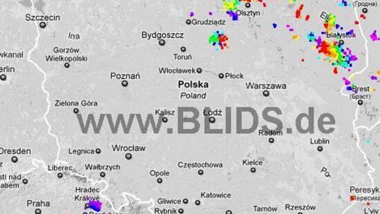 Pogoda. Miejscami grzmi i pada. Sprawdź, gdzie jest burza