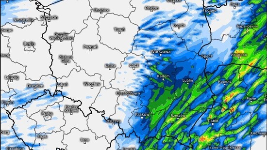 Pogoda. Niedziela 23 sierpnia 2020 przyniesie umiarkowane i intensywne opady deszczu na wschodzie i południowym wschodzie Polski, lokalnie możliwe burze