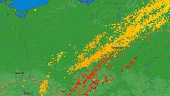 Pogoda. Nawałnice z burzami przeszły przez Polskę. Ponad 1100 interwencji strażaków, najwięcej od Łodzi przez Warszawę po Podlasie