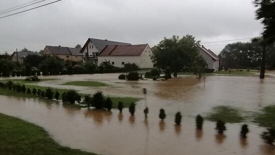 Zalania, podtopienia i powódź błyskawiczna w powiecie nyskim w województwie opolskim