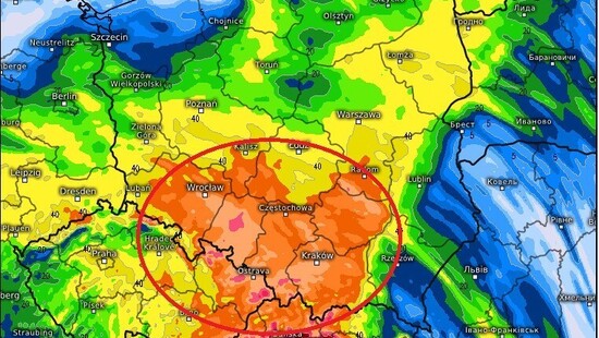 Pogoda. Ulewy w Polsce 12-13-14 października 2020. Najwięcej deszczu spadnie na Dolnym i Górnym Śląsku, Opolszczyźnie, w Małopolsce oraz na Ziemi Świętokrzyskiej