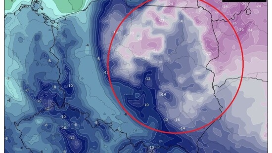 Zima już w Polsce. Spadł śnieg, niebawem siarczysty mróz. Temperatura spadnie poniżej -20 st. C. Wiemy, kiedy najzimniej