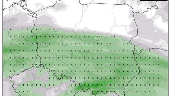Chłodny front atmosferyczny wkroczy do Polski. Przyniesie w piątek 26.02 opady deszczu i spadek temperatury