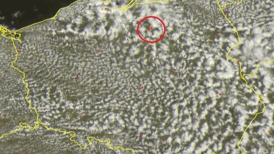  Lokalne burze w Polsce. Uwaga na silny wiatr. Gdzie jest burza 8 maja