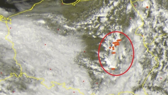 Ulewny deszcz i burze w Polsce. Jest ryzyko podtopień. Gdzie jest burza 14 maja