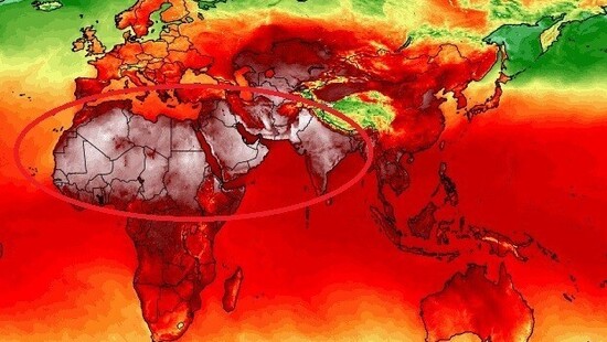 Gigantyczna fala upałów rozciągnie się na ponad 10 tysięcy kilometrów. Temperatura sięga blisko 50 stopni. Padają lokalne rekordy