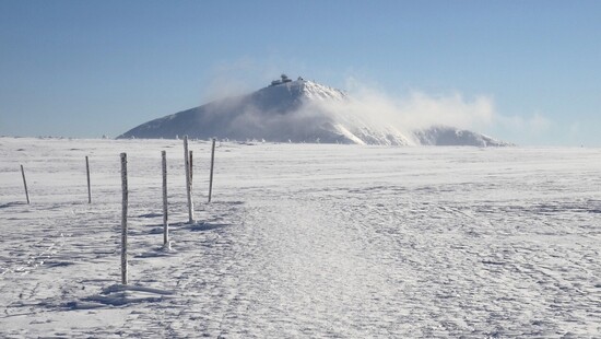 Na Śnieżce padł majowy rekord pokrywy śnieżnej. Tyle śniegu w maju nie było od co najmniej 70 lat!
