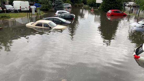 Ulewy, zalania i podtopienia w Polsce. Padły rekordy sumy opadów. Kolejne regiony zagrożone