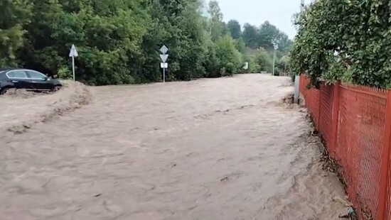 Zalania i podtopienia w Małopolsce i na Podkarpaciu. Powódź błyskawiczna w Nowym Sączu