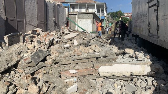 Potężne trzęsienie ziemi na Haiti. Mogło zginąć tysiące ludzi. Wydano ostrzeżenie przed tsunami