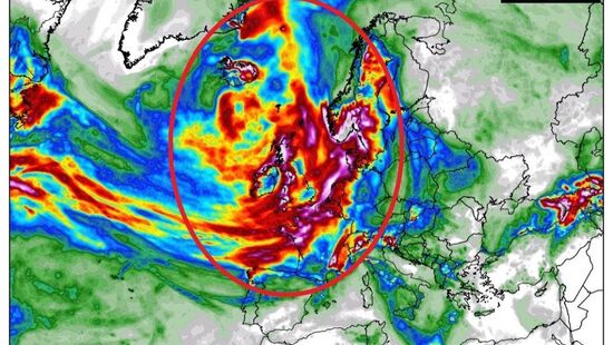 Pogoda na początku października z ulewnym deszczem na zachodzie Europy. Możliwe zalania, podtopienia i burze