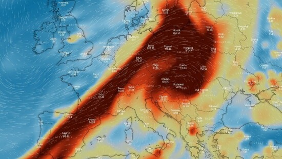 Trująca chmura dwutlenku siarki dotarła do Polski. Czy spadnie kwaśny deszcz?