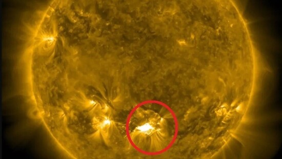 Silny rozbłysk na Słońcu. Możliwa zorza polarna w Polsce. Pojawiły się zakłócenia radiowe