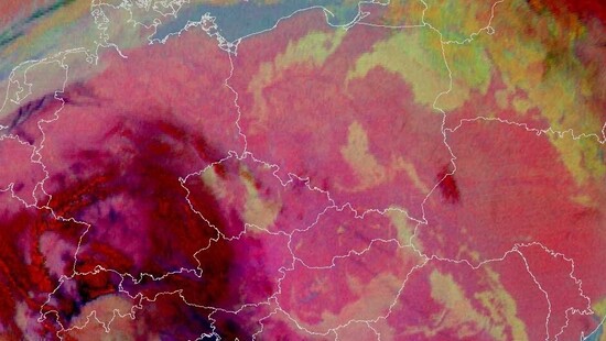 Pogoda na 10 listopada 2021. Wyż nad Polską. Po ustąpieniu mgły przeważnie pogodnie