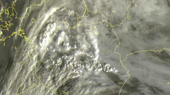 Pogoda na 13 listopada 2021. Miejscami słaby deszcz i mżawka, początkowo mglisto