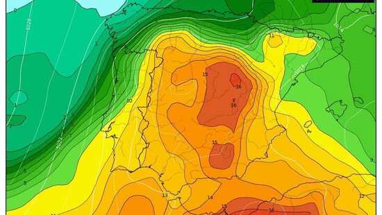 Upał zakradł się do Europy. Temperatura przekroczyła 33 stopnie. Czy upał dotrze do Polski?