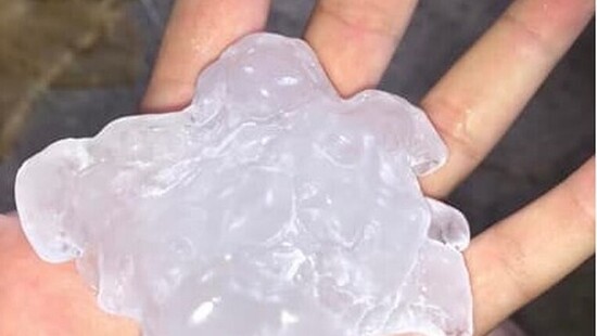 Gigantyczny grad spadł blisko Polski. Gradziny miały 10 cm średnicy. To nie zdarza się często