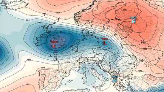 Cyklon spowoduje ulewy i burze w Polsce. Miejscami spadnie 50 litrów wody. Poczujemy cyrkulacje strefową