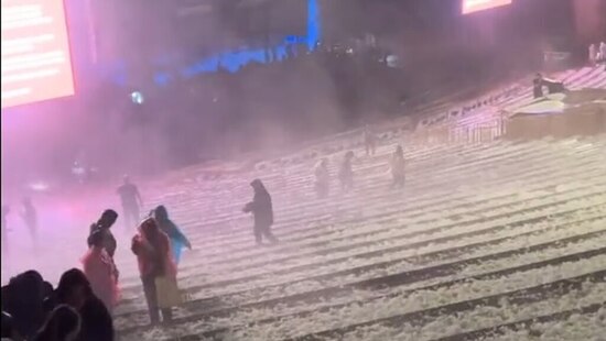 Gigantyczne gradobicie uderzyło w koncert. Burza gradowa raniła dziesiątki osób. Ludzie uciekali w panice
