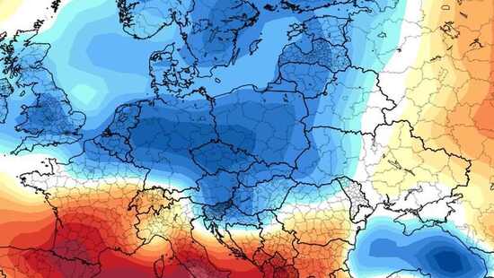 Pogoda długoterminowa na 16 dni. Przymrozki i śnieg w prognozach. Będzie starcie mas powietrza w Polsce