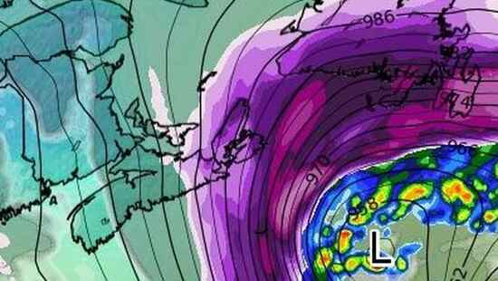 Ogromna śnieżyca zasypie drogi i domy. Nawrót zimy przyniesie 50 cm śniegu. Ogłoszono zamknięcie szkół