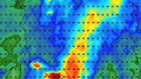 W ciągu tygodnia spadnie miesięczna suma opadów. Ulewy przejdą przez Polskę. Będą podtopienia i zalania