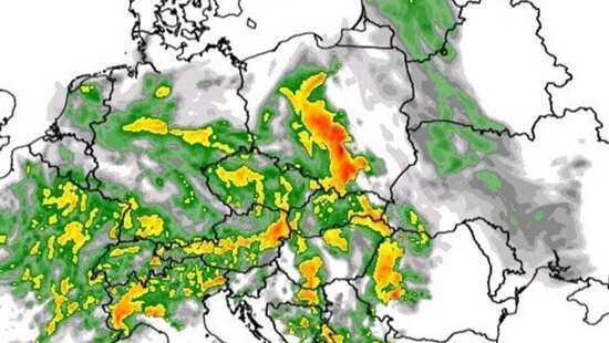 Wracają nagłe nawałnice. Będą liczne zalania i podtopienia. Burze przejdą w tych regionach