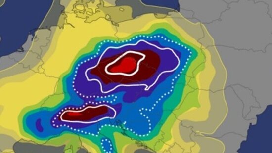 Uderzy potężna burza mezoskalowa. Wiatr zerwie dachy i odetnie prąd. W tych regionach przejdą nawałnice