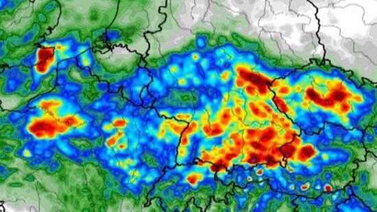 Silne ulewy zaleją domy. Spadnie 100 litrów wody w oberwaniu chmury. Będą powodzie błyskawiczne