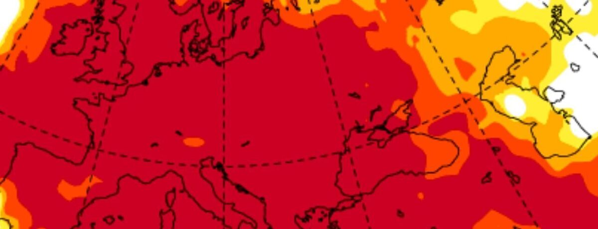 Pogoda na sierpień. Trwały i silny upał, czy fala zimna i ulewy? Prognozy są jednoznaczne