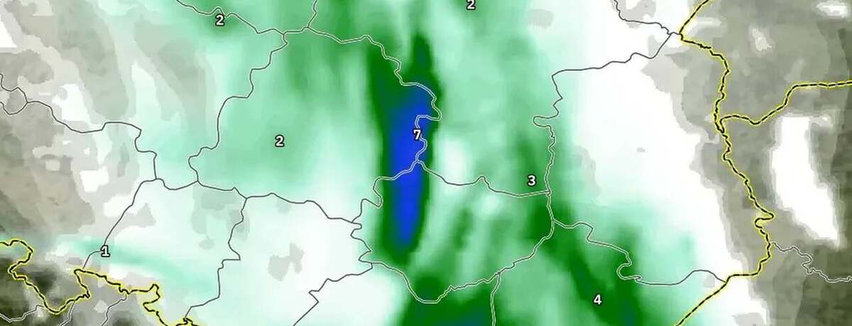 Silne ulewy przejdą przez Polskę. Opady potrwają 10 godzin. W tych regionach niż wywoła zalania
