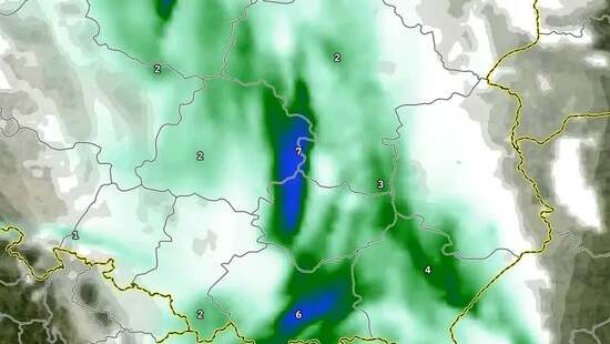 Silne ulewy przejdą przez Polskę. Opady potrwają 10 godzin. W tych regionach niż wywoła zalania