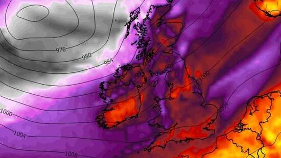 Będą wichury. Wiatr sięgnie 150 km/h i odetnie prąd. Cyklon odwoła loty