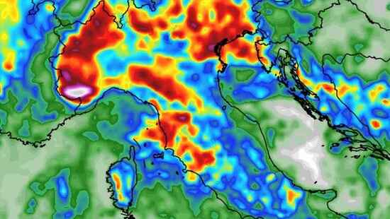 Nagłe ulewy zaleją domy. Spadnie 110 litrów wody. Będą powodzie błyskawiczne na południu