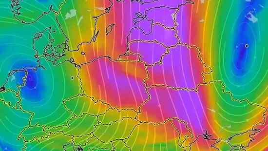 Będą silne wichury. Wiatr sięgnie 120 km/h. Nadciągnie cyklon z prądem strumieniowym