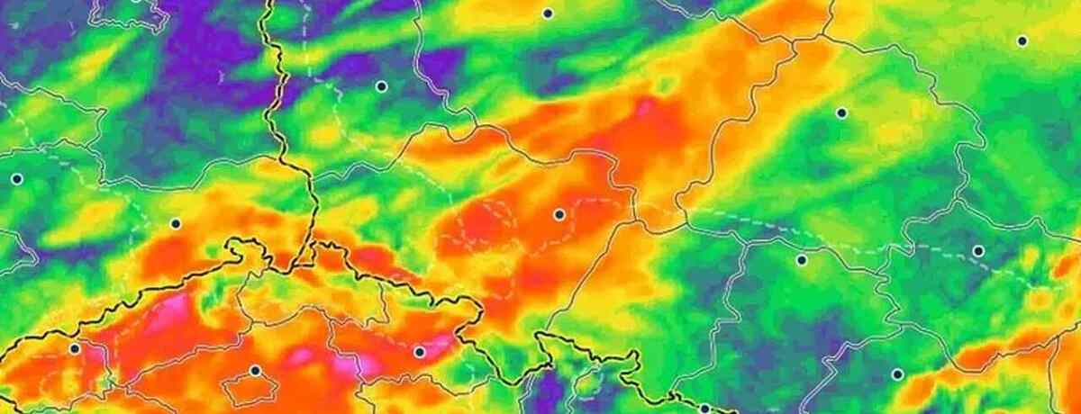 Noc przetną burze. Przyniosą ulewy, grad i wichury. W tych regionach błyskawice zakłócą sen